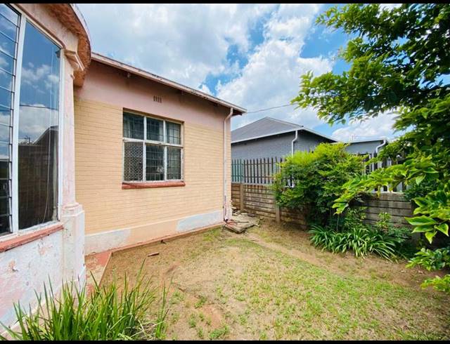 3 BEDROOM HOUSE FOR SALE IN KENILWORTH